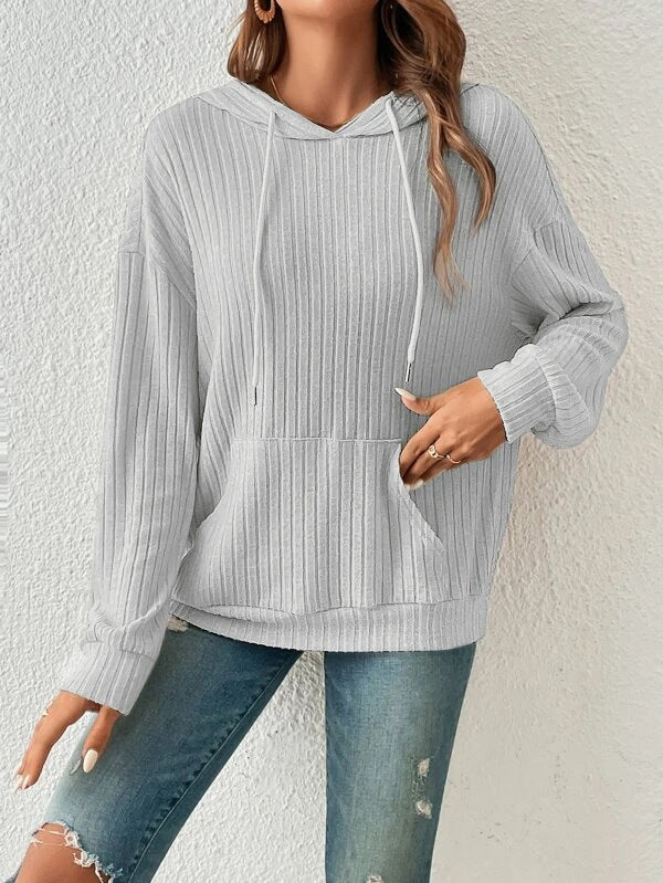 Chic Long-Sleeve Hooded Sweatshirt with Pockets - Solid Color Knitwear for Women