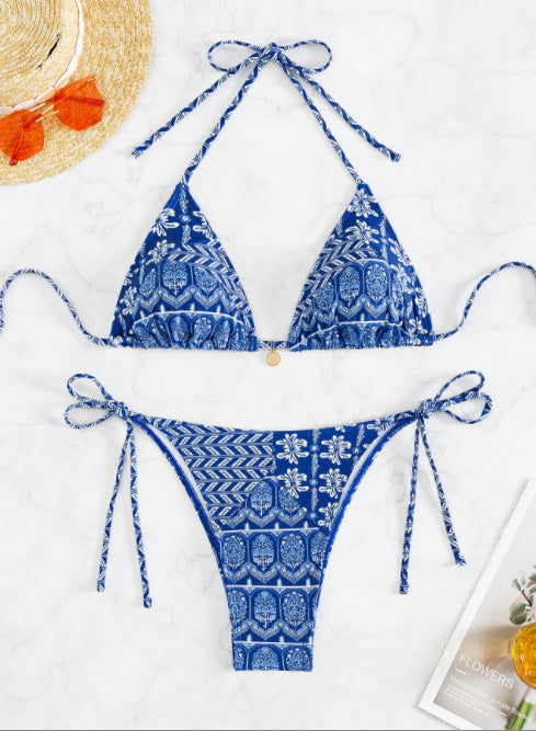 Fashionable Bandage Detail Split Bikini with Printed Stitching - Beachwear Beauty