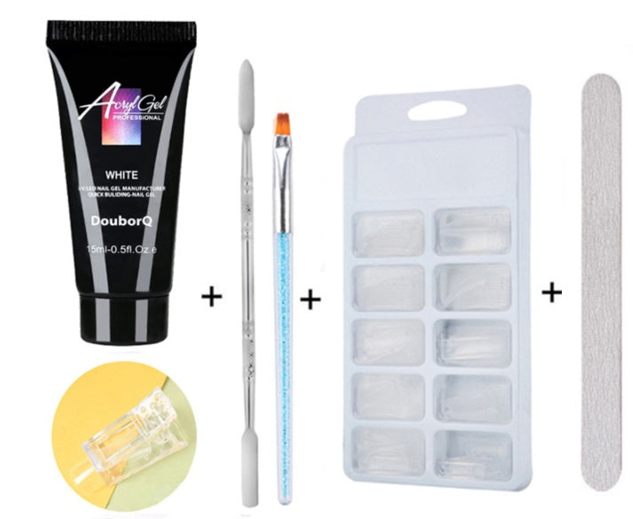 Kit manicure fai da te con set di smalti e prodotti per nail art