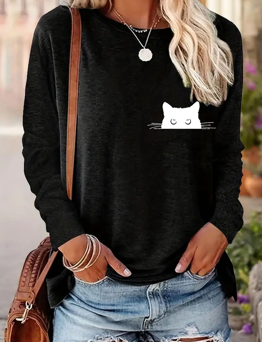 Ladies' Comfortable Long-Sleeve Tee for Spring and Fall