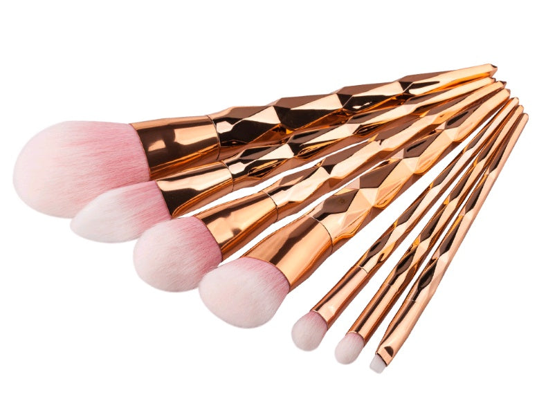 7-Piece Diamond Makeup Brush Set for Flawless Foundation Application