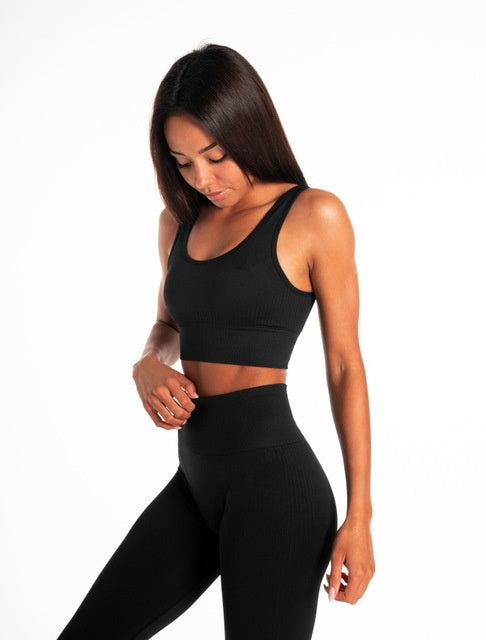 Seamless Autumn and Winter Fitness Set with Sizing Guide