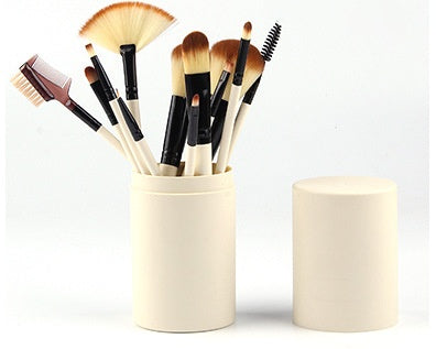 12-teiliges Make-up-Pinsel-Set mit Kunststoffgriffen und Viskoseborsten