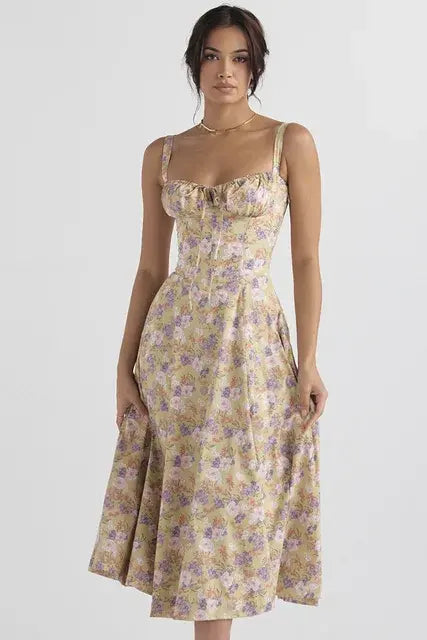 Ärmelloses Kleid mit Blumen-Charme