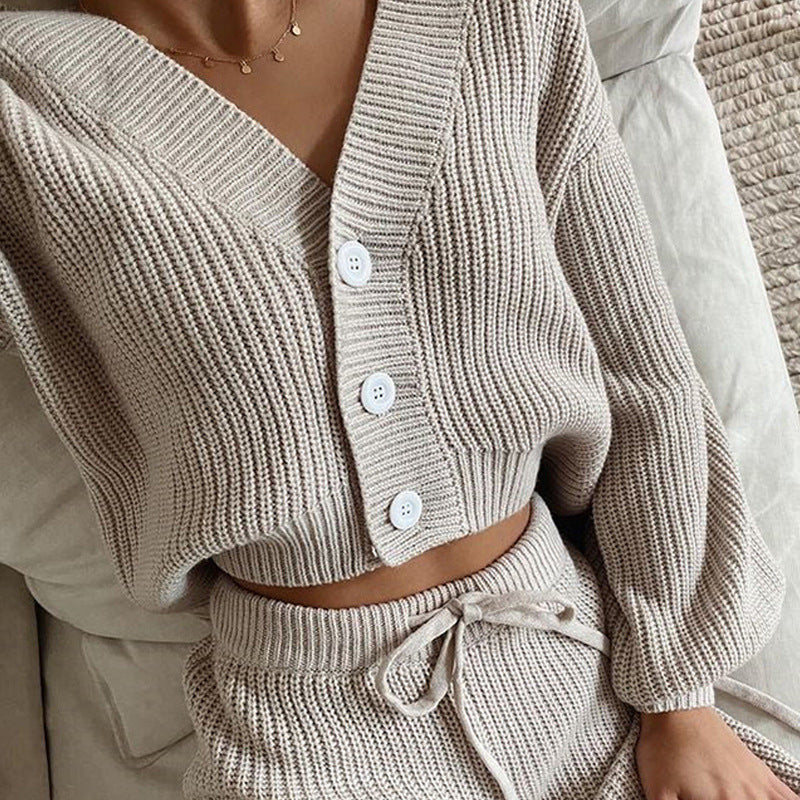 Chic Women's Two-Piece Sweater and Trousers Set with Long Sleeves