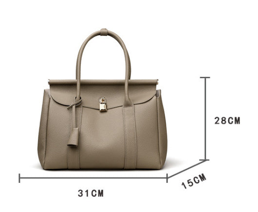 Elegant Women's Luxury Leather Handbag with Spacious Design