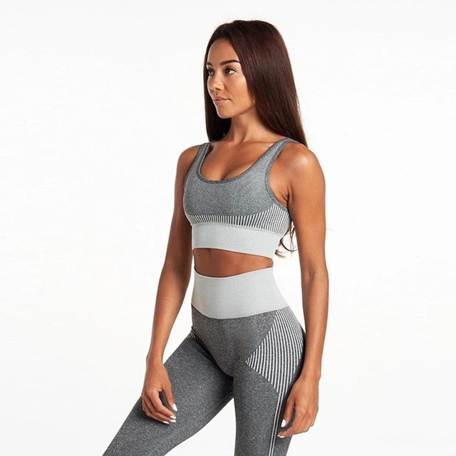 Seamless Autumn and Winter Fitness Set with Sizing Guide