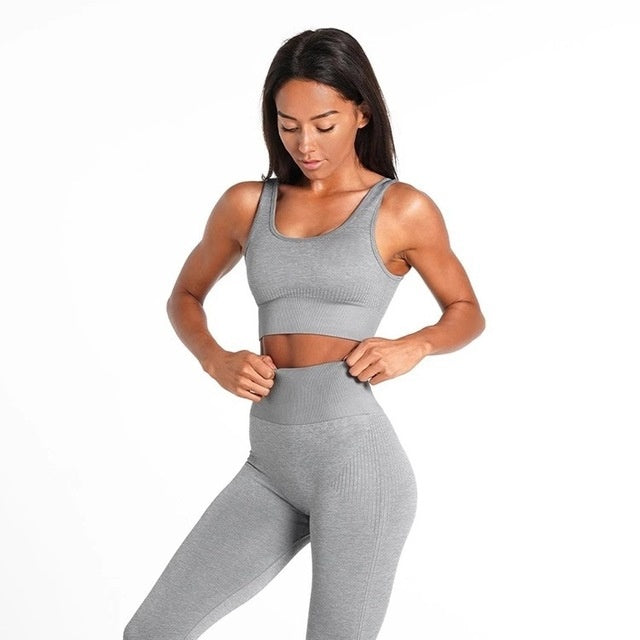 Seamless Autumn and Winter Fitness Set with Sizing Guide