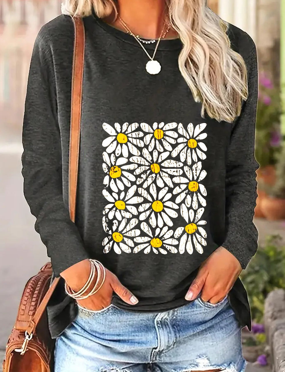 Women's Relaxed Fit Long-Sleeve Tee for Spring and Autumn