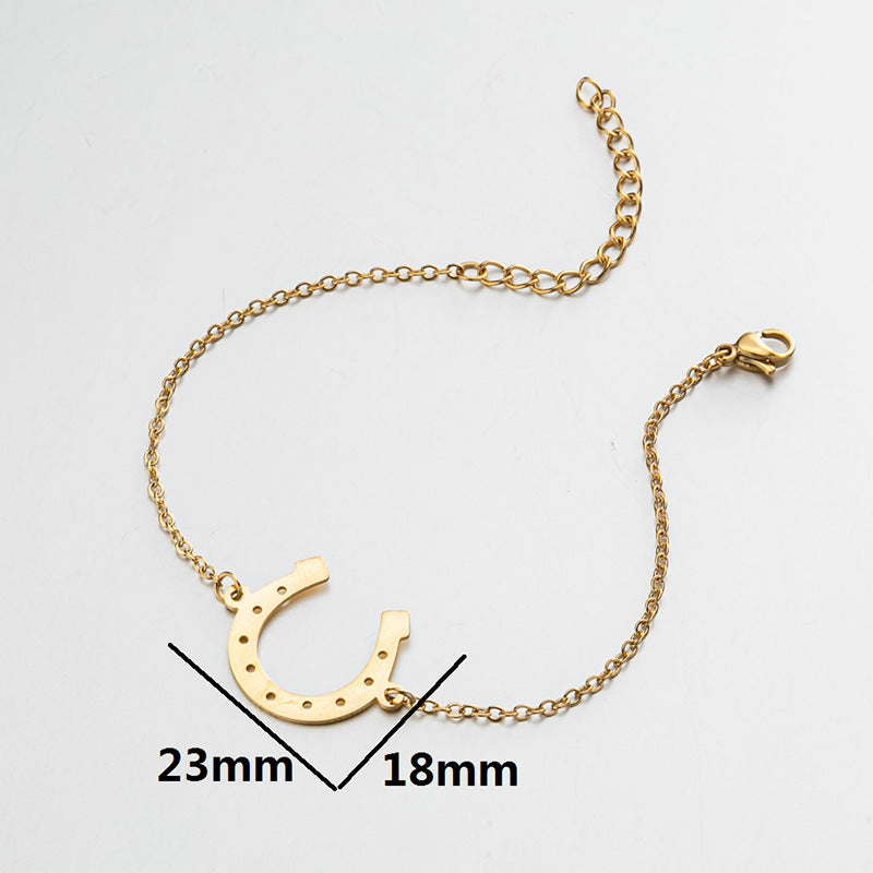 Elegant 18K Gold Women's Simple Horseshoe Charm Bracelet