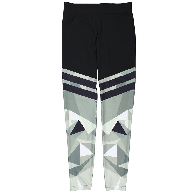 Yogahose mit Camouflage-Print und Nähten