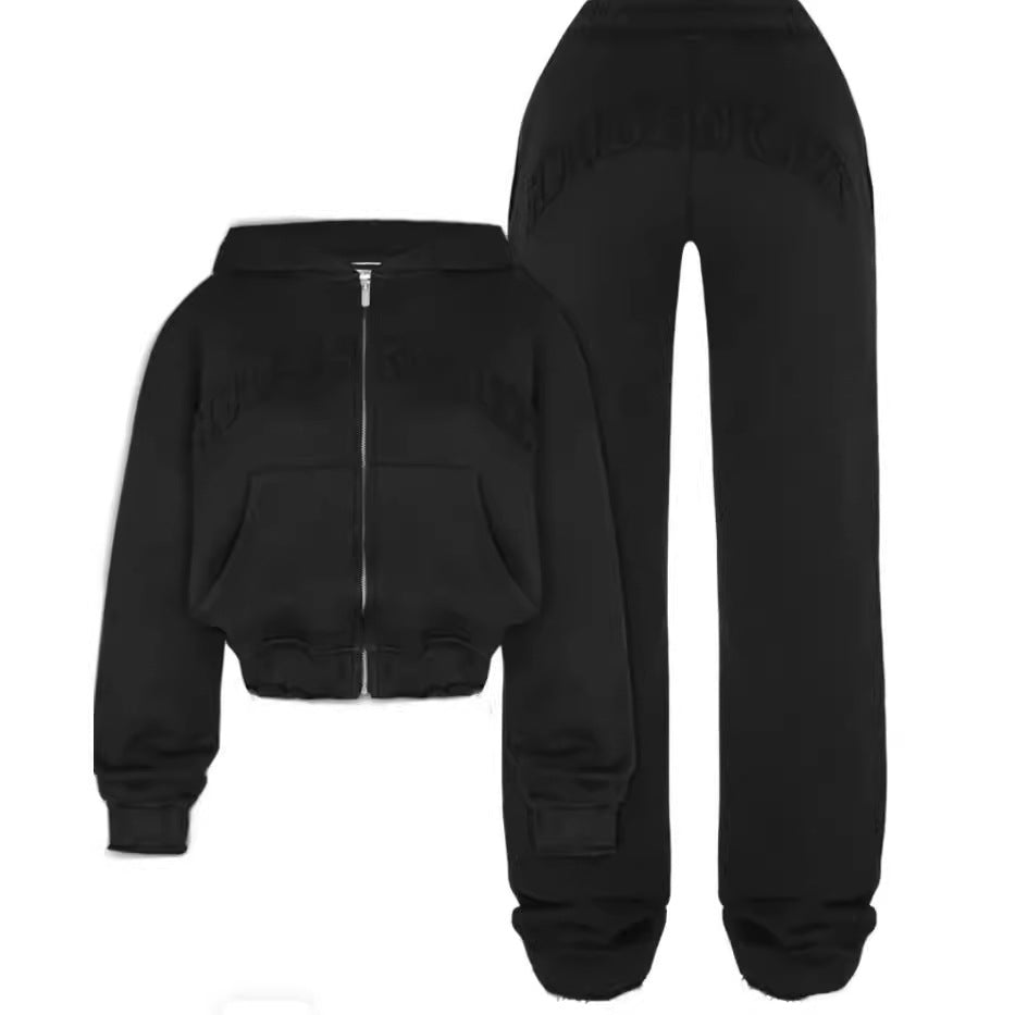 Trendiges Set aus kurzem Sweatshirt mit Reißverschluss und Kapuze und weiter Hose mit Kordelzug für Damen