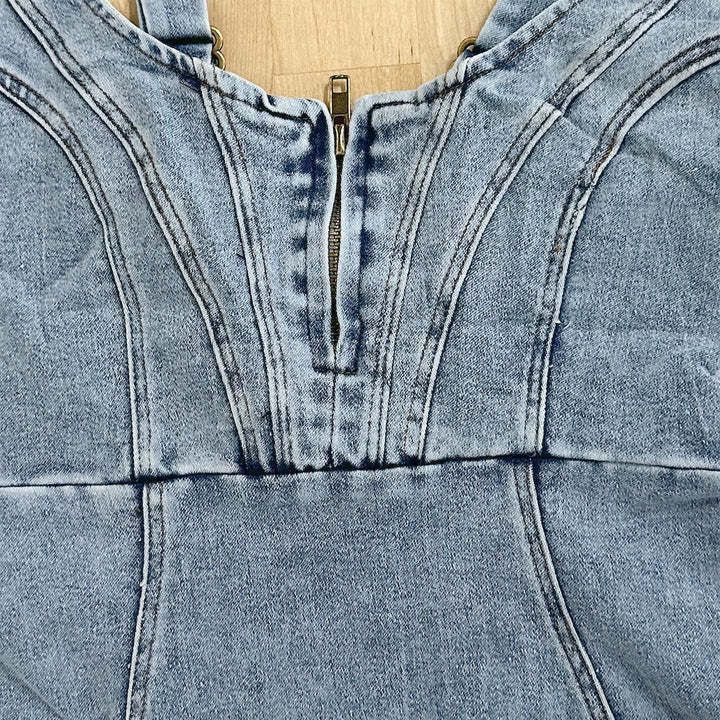 Abito in denim con spacchi chic - Dichiarazione di moda estiva da donna