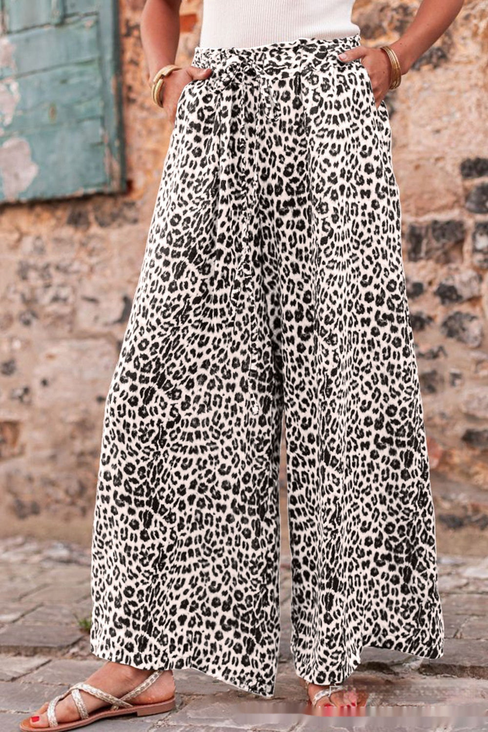 Pantaloni a gamba larga Boho Chic con stampa leopardata