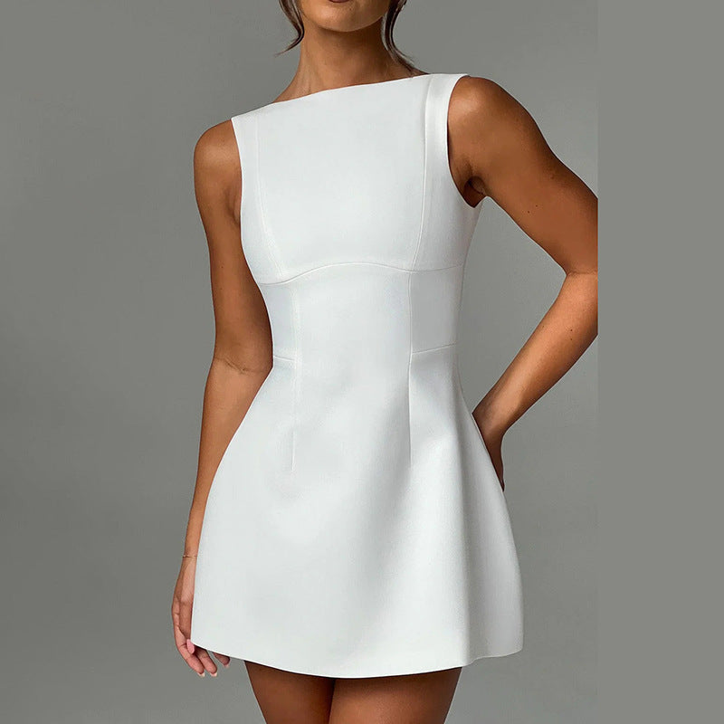 Stylish Sleeveless Summer Dress with Backless Detail