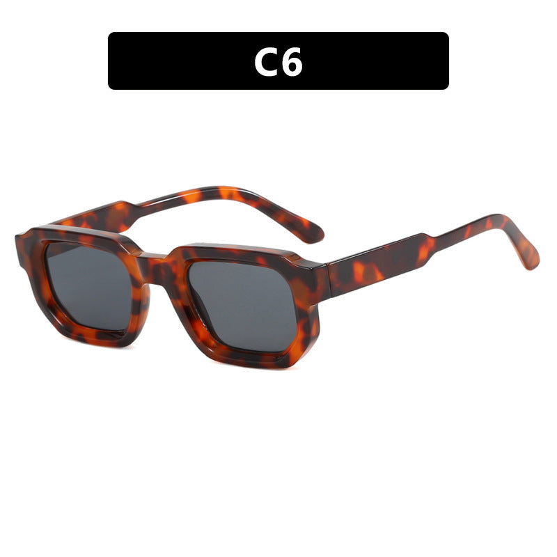 Retro Square Sunglasses with European and American Charm