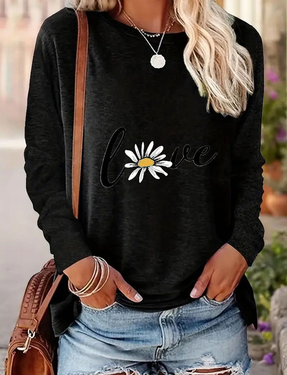 Women's Relaxed Fit Long-Sleeve Tee for Spring and Autumn