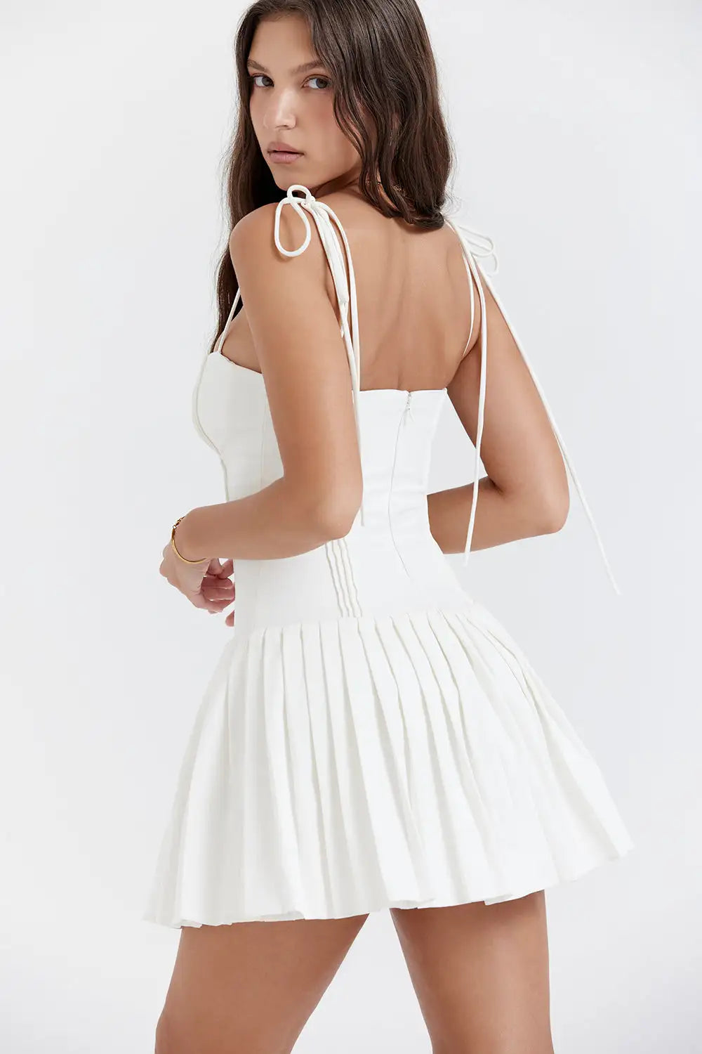 Ivory Pleated Midi Dress: A Fusion of Elegance and Modernity