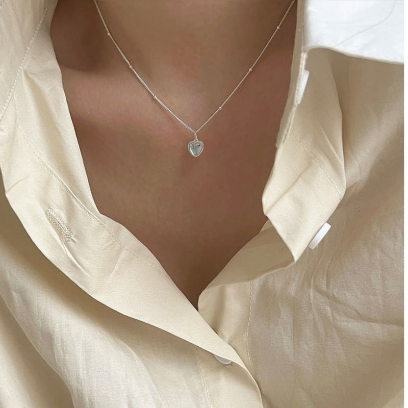 Collana con pendente a forma di cuore geometrico sfumato per donna