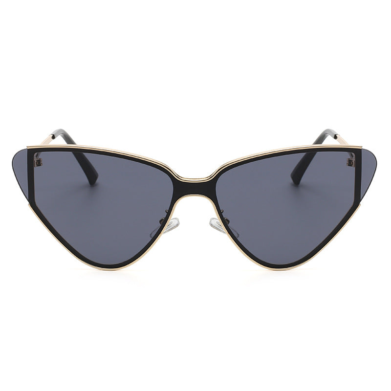 Stylish Retro Sunglasses with Cat Eye Design for Women