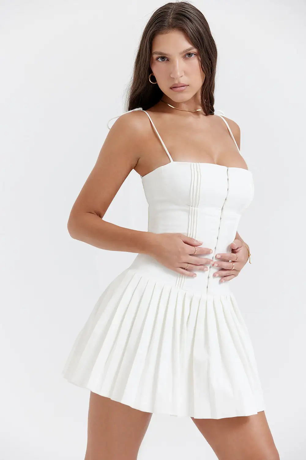 Ivory Pleated Midi Dress: A Fusion of Elegance and Modernity