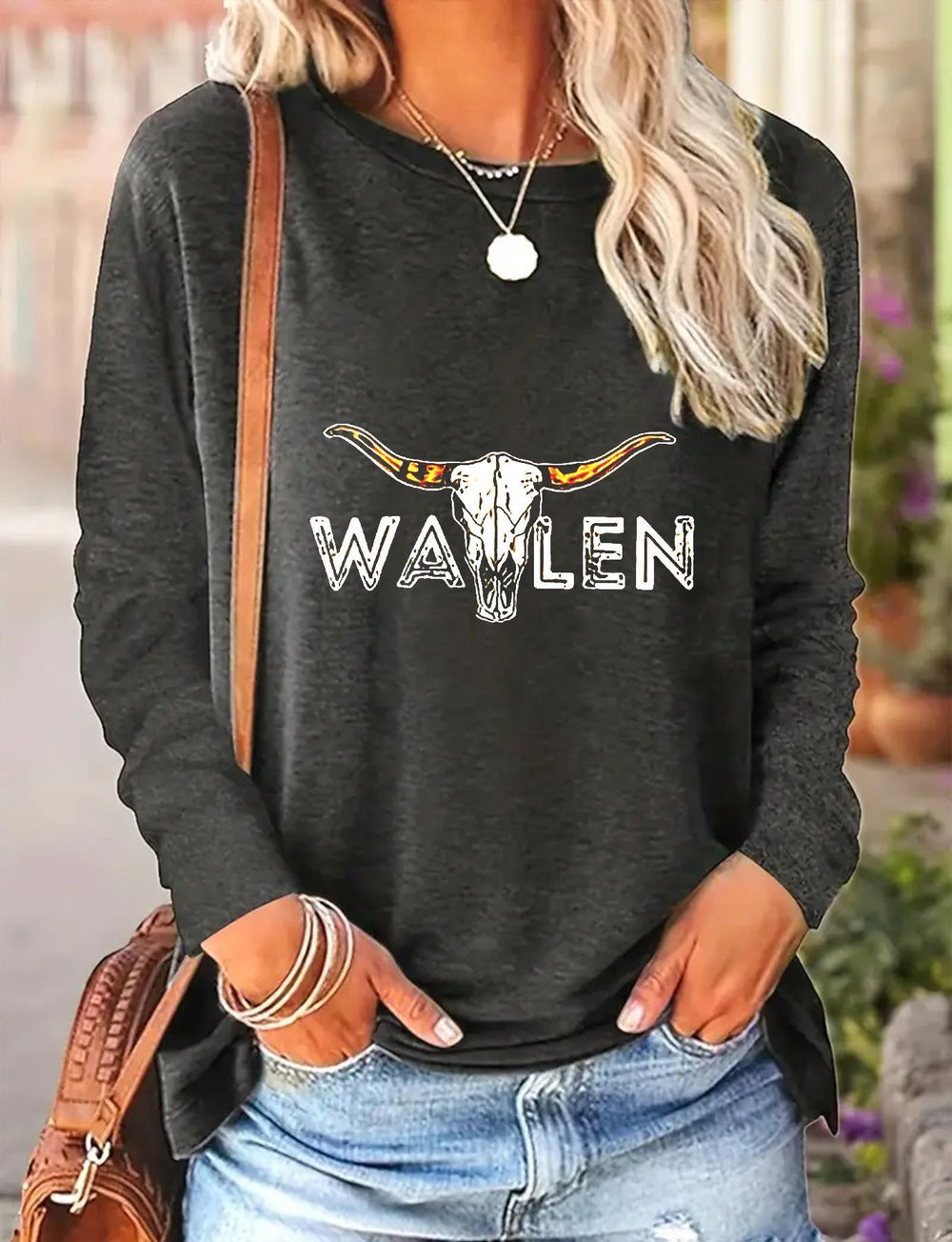 Women's Relaxed Fit Long-Sleeve Tee for Spring and Autumn