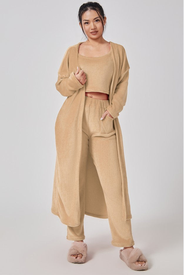 Schickes 3-teiliges Winter-Lounge-Set, weiches und gemütliches Pyjama-Ensemble, stilvolle passende Loungewear, perfekt zum Entspannen zu Hause