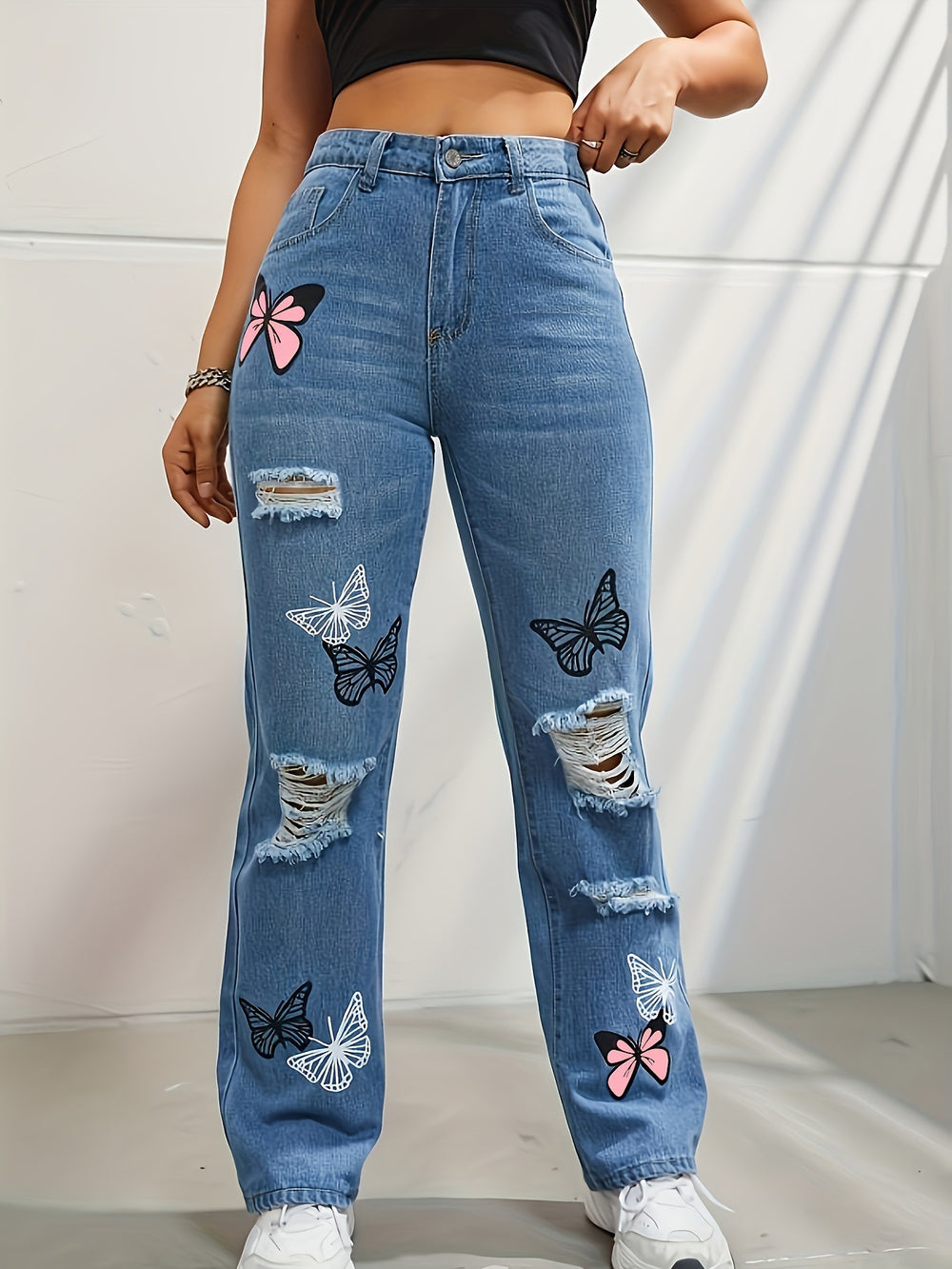 Trendy High-Waist-Jeans mit Schmetterlings-Print im Used-Look und geradem Bein für Damen