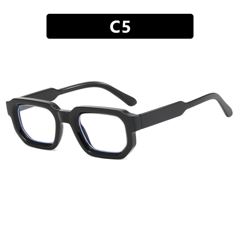 Retro Square Sunglasses with European and American Charm