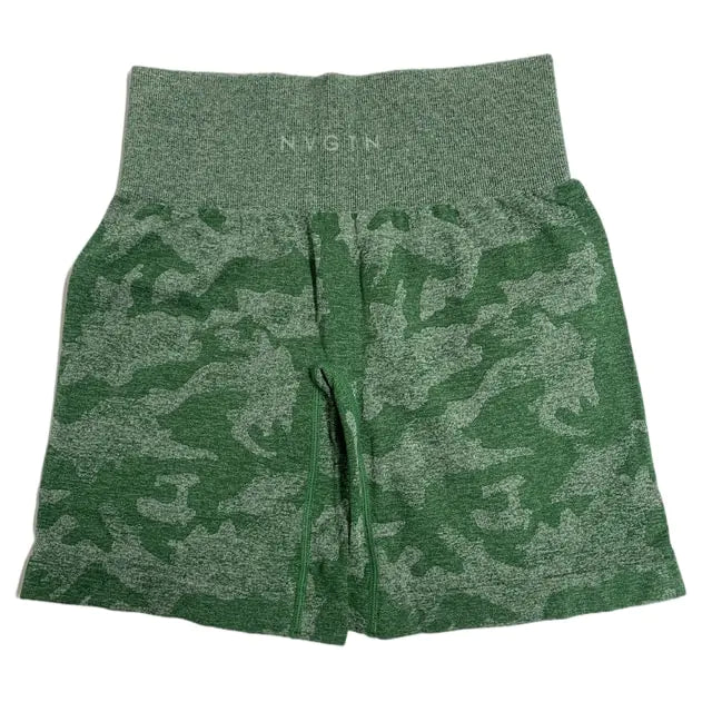 Urban Edge Camo Seamless Shorts für stylische Performance